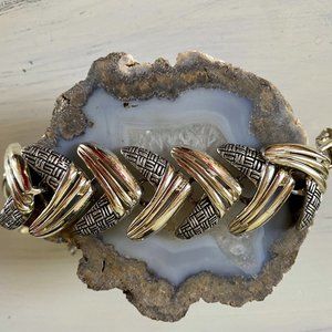 1970s vintage cuff bracelet w/ braided chain